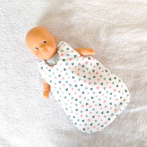 Habits mini poupon corolle 20 cm : gigoteuse motifs coeurs