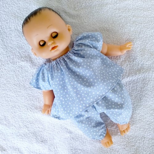 Vêtements poupon petitcollin 28 cm - pyjama bleu étoiles