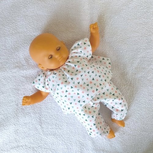 Vêtements poupon corolle 30 cm : pyjama coeurs