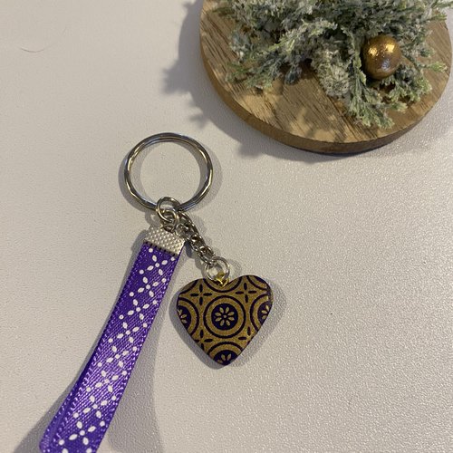 Porte clés cœur violet