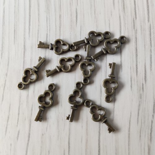 10 breloques mini clés en métal bronze