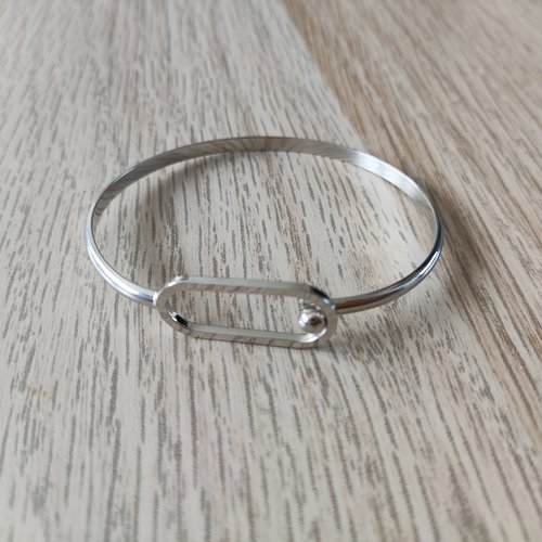 1 support bracelet 18cms en métal argenté