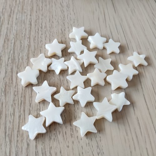 Lot de 24 perles en nacre forme étoile