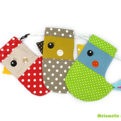 Pochette poule, pour mettre les chocolats de pâques, idée cadeau, coton