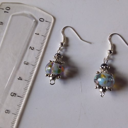 Vendu...boucles d’oreilles perles de verre artisanales et hématite
