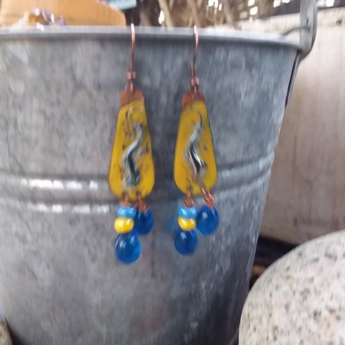 Boucles d'oreilles en cuivre émaillé et perles de verre,  création artisanale française