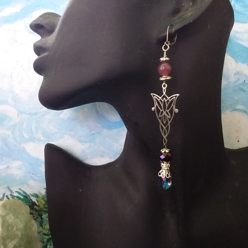 Mystère elfique..boucles d’oreilles longues et fines,  création artisanale