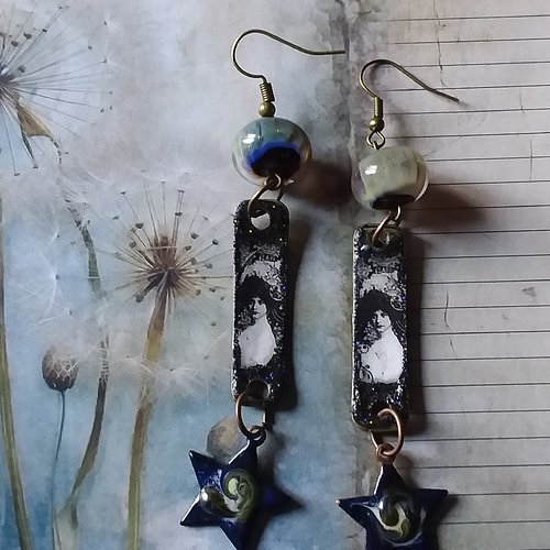 Noir et blanc...boucles d’oreilles émaillées,  et perles au chalumeau,  création artisanale