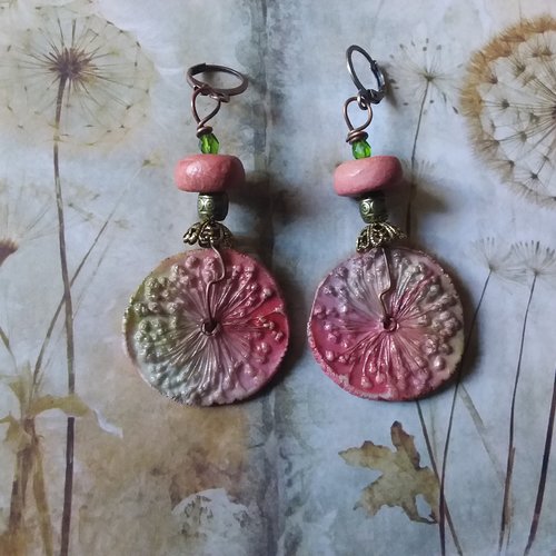 Fleurs de pissenlit en céramique...boucles d’oreilles artisanales, florales, printanières