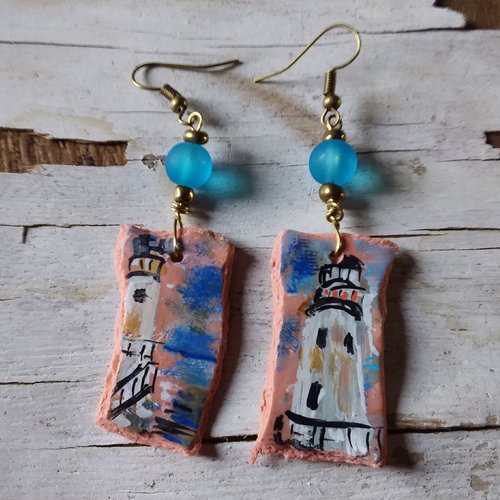 Le phare..boucles d’oreilles originales, très légères,  peintes à la main,  argile polymère,  création unique