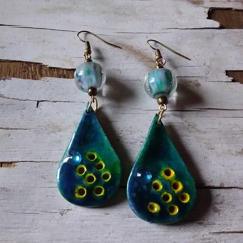 Les larmes célestes...boucles d’oreilles en argile, et perles filées au chalumeau,  création artisanale unique