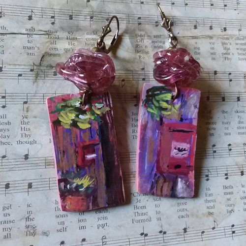 La boîte aux lettres..boucles d’oreilles, polymère,  perles filées au chalumeau,  création artisanale unique