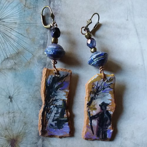 Homme des bois..boucles d’oreilles, série mini tableaux,  polymère,  perle papier, verre, création artisanale unique