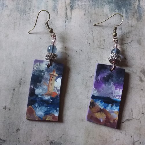 Phare dans la tempête..boucles d’oreilles mini tableaux,  peints à la main,  création originale unique et artisanale