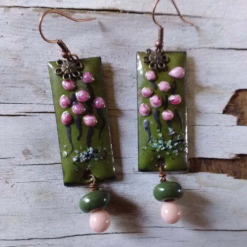 Boucles d'oreilles artisanales en cuivre émaillé