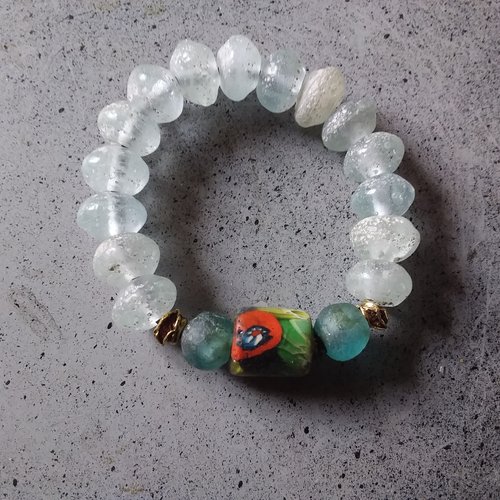Bracelet élastique perles africaines,  création artisanale unique