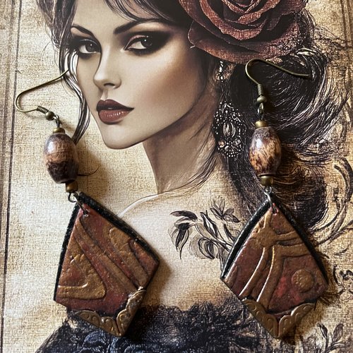 Losanges cuivrés, boucles d’oreilles en argile polymère et perles de bois, création artisanale unique