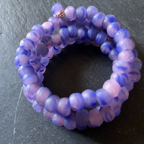 Bracelet en perles de verre recyclé du ghana, création artisanale