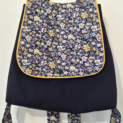 Dans son sac d'écolier