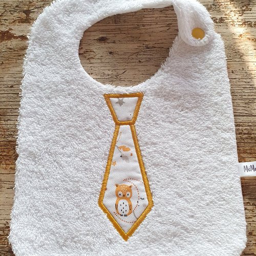 Bavoir éponge bébé/enfant/garçon personnalisable avec cravate coton fantaisie/broderie moutarde