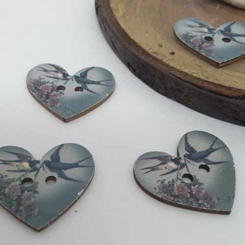 Lot de 4 boutons coeur de bois motif oiseau