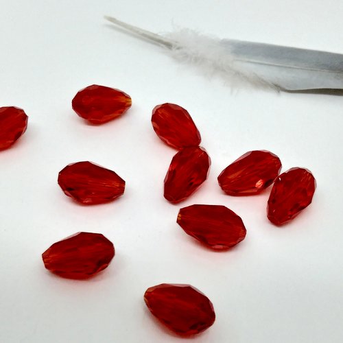 Lot 6 gouttes de cristal swarovski de verre à facette rouge dim 11 x 8 mm trou 1 mm