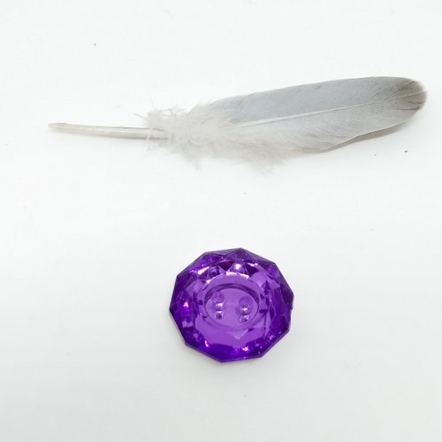 1 bouton violet acrylique