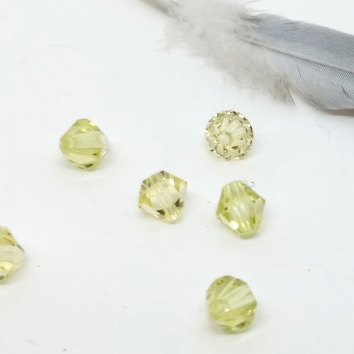 Lot de 10 toupies de cristal de verre swarovski jaune pale à facette dim 6 mm