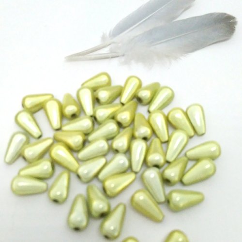 Lot de 10 perles magique gouttes  vert pale 10 mm