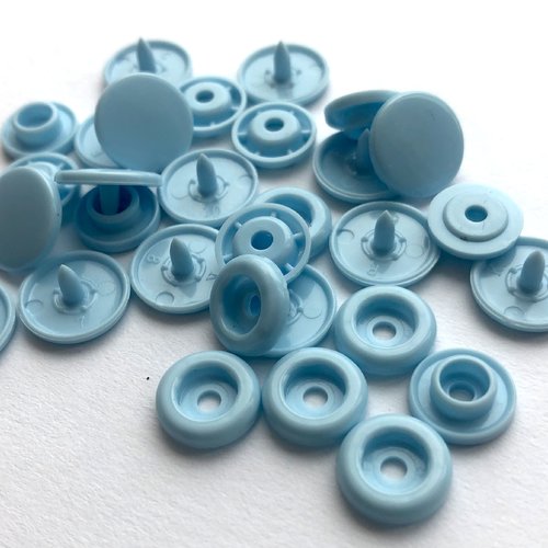 Lot de 10 boutons pressions acrylique bleu clair