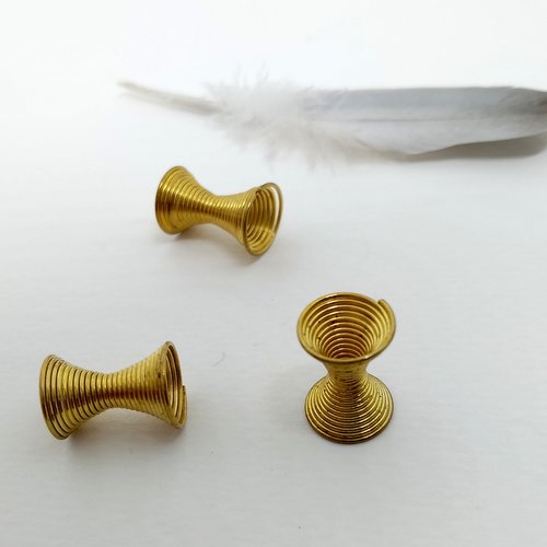 3 perles ressort intercalaire entre-deux en métal doré