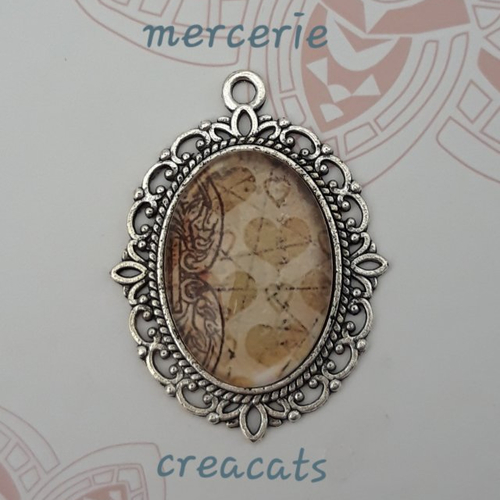 support pendentif coeur couleur argent antique avec cabochon en verre