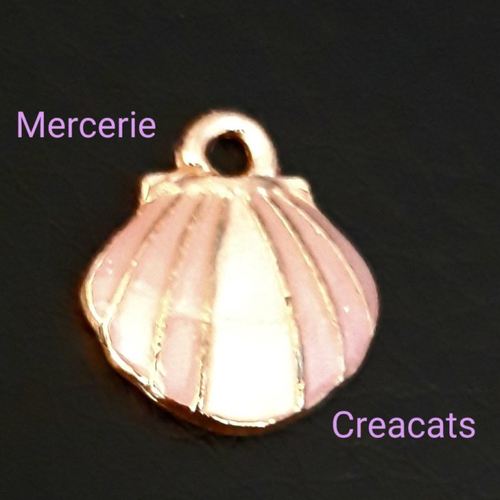 1 pendentif coquillage émail rose et blanc sur métal doré