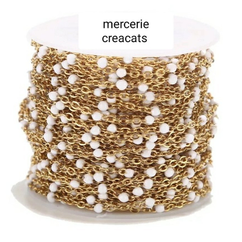 50 cm de chaine acier inoxydable 3 x 2 mm doré perles émail blanc