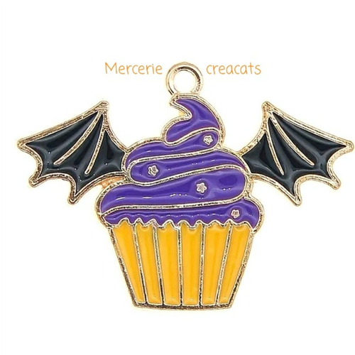 Pendentif halloween gâteau cupcake muffin ailes de chauve souris sur métal doré