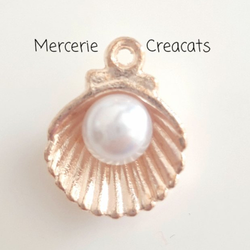 1 pendentif breloque coquillage doré clair rosé perle blanche effet nacre