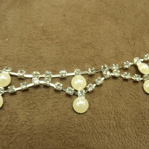 Ruban strass et demi perle nacré,2 cm ,de belle qualité