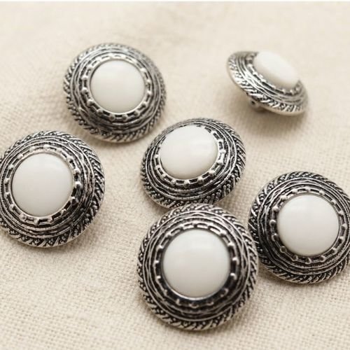 Lot de 6 boutons acrylique blanc et argenté – 20 mm