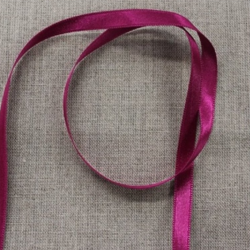 Promotion ruban satin 2 faces, rose fushia,8mm, vendu par 20 mètres / soit 0,60 euros le metre