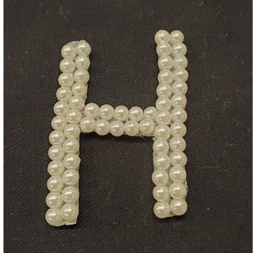 Ecusson a coudre-perle motif h /largeur 3cm sur hauteur 4,5cm