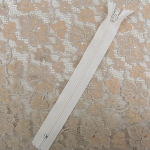 Fermeture a glissière blanche,20 cm, de belle qualité