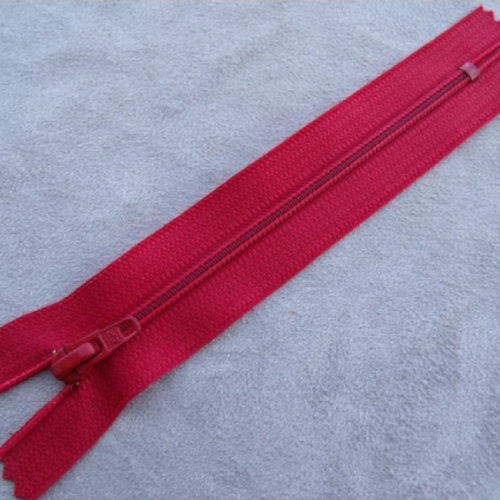 Fermeture a glissière rouge alzarine  ,12 cm