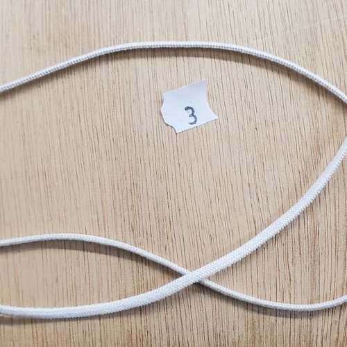 Promotion elastique élasthanne blanc 3 mm,vendu par 5 metres,soit 0.50€ le metre