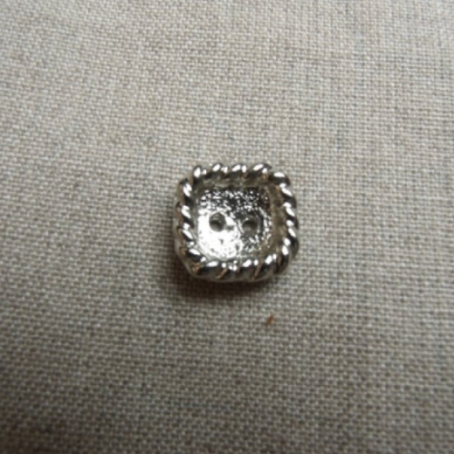 Bouton carré argent métal à 2 trous, de belle qualité,15 mm