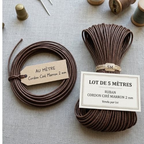 Cordon ciré marron 2 mm – disponible au mètre ou en lot de 5 mètres