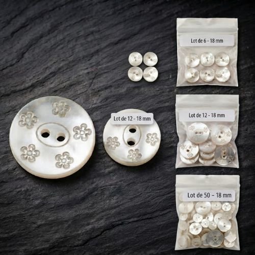 Boutons fleur blanc – effet nacre – 18 mm