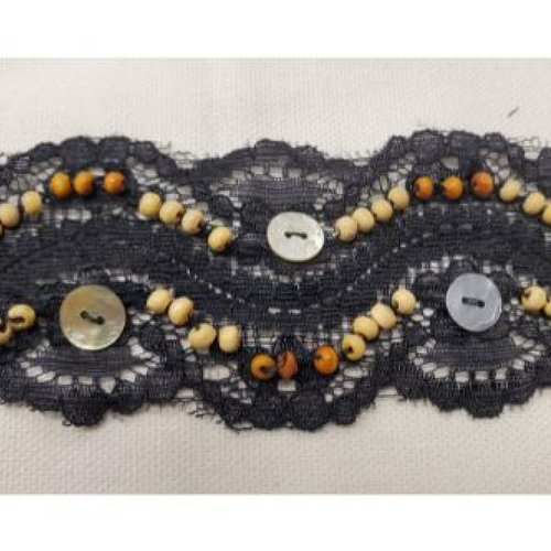 Dentelle stretch perle en bois et bouton nacré noir, 5 cm