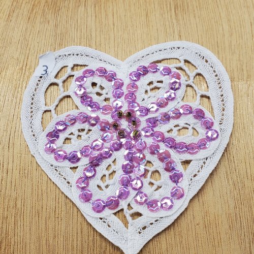 Écusson à coudre motif coeur blanc & violet,10 cm