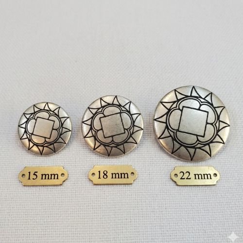 Bouton métal argenté motif rosace géométrique – 15 / 18 / 22 mm