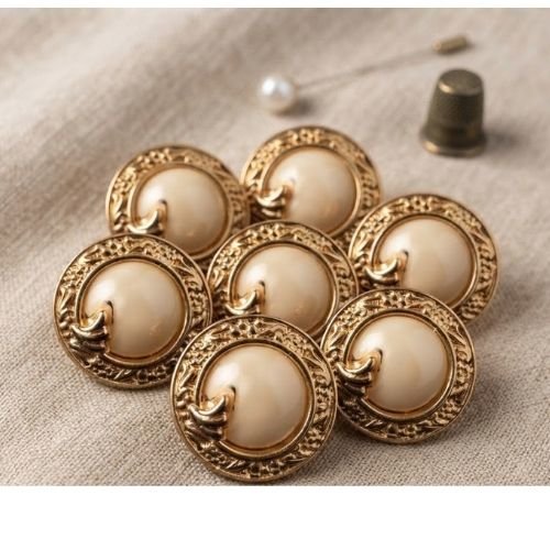 Lot de 6 bouton bijou acrylique blanc cassé & doré – 15 mm